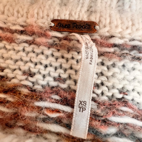 Free People Sleeveless Cowl Neck Tribal Knit Sweater XS Cream/Brown Western - Picture 2 of 9